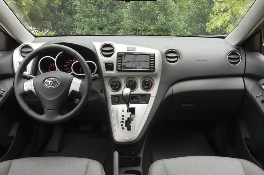 Toyota Corolla Matrix 2009 года  (фото 33 из 43)